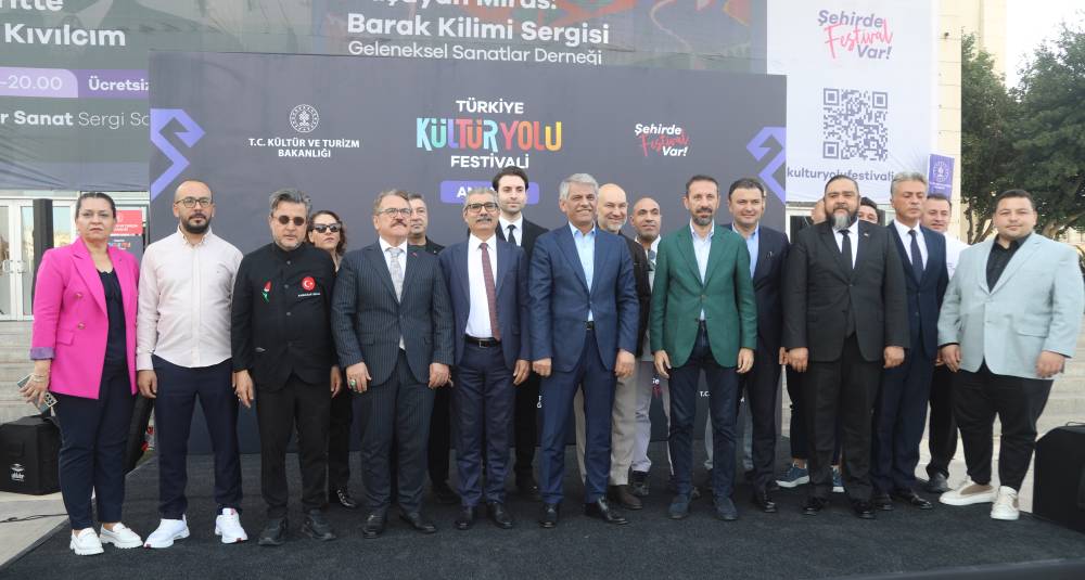 Türkiye Kültür Yolu Festivali Antalya'da başladı