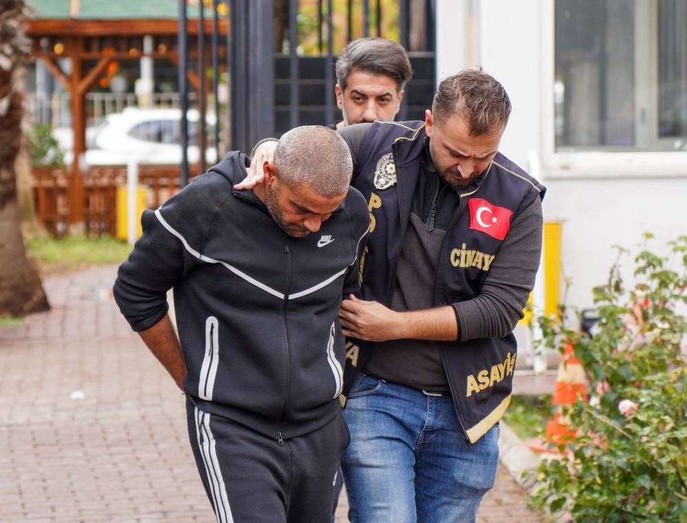 Kuzenini 2 şarj&ouml;r mermiyle &ouml;ld&uuml;ren sanık: Keşke onun yerine ben &ouml;lseydim