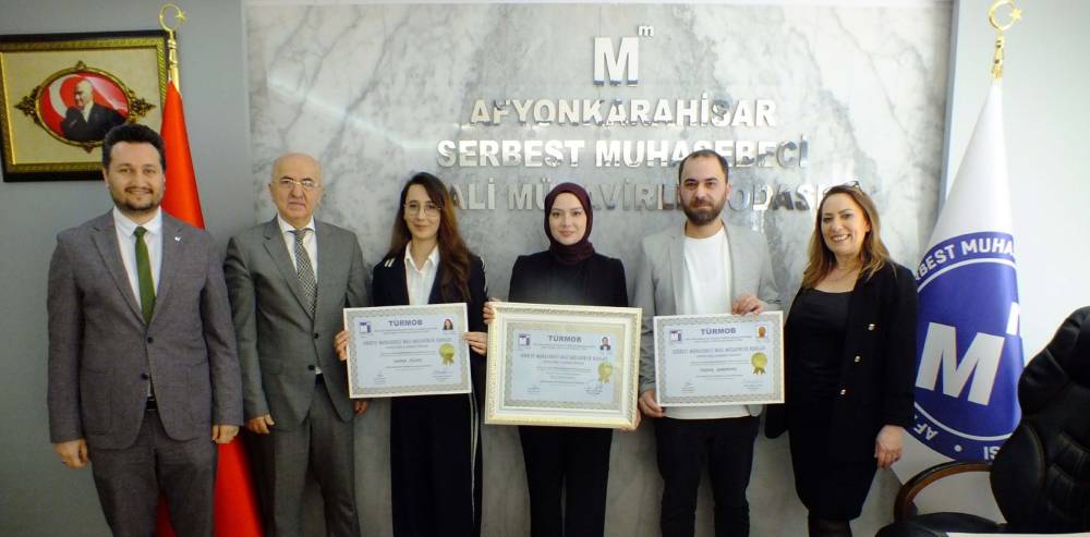 Yeni mali m&uuml;şavirlere ruhsatları verildi