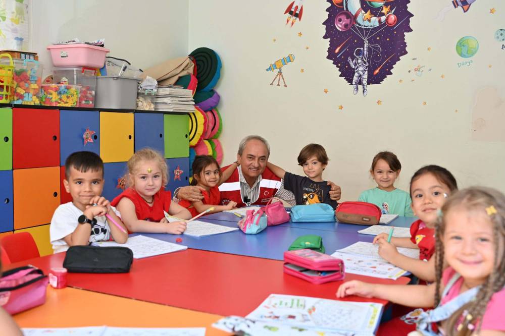 Kepez'in kreşlerinde mezuniyet heyecanı