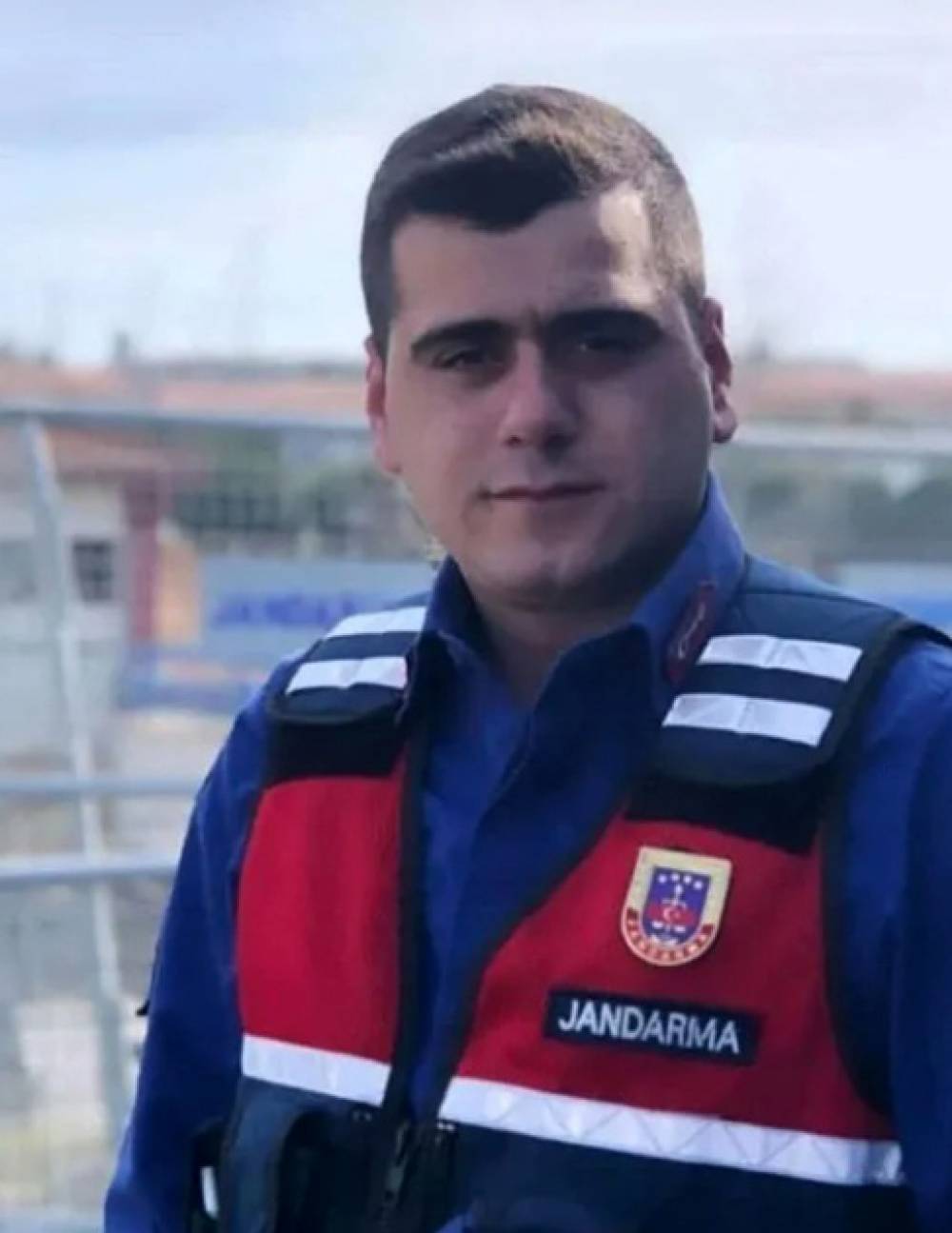 Uzman &ccedil;avuş izne geldiği memleketinde kalp krizinden hayatını kaybetti