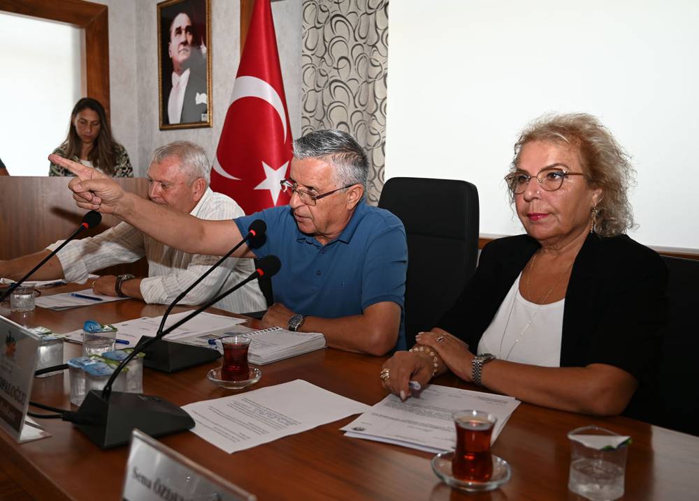 Kemer Belediyesi'nde ağustos meclisi 