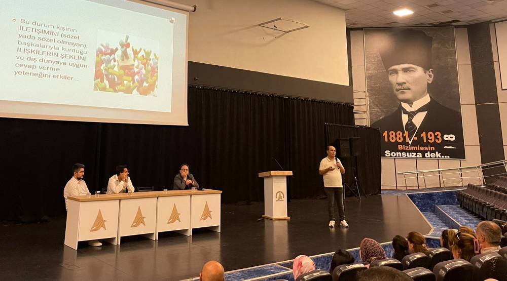 Muratpaşa'dan otizm farkındalığı semineri