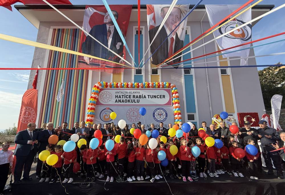 Vali Şahin'den 2 okul a&ccedil;ılışı