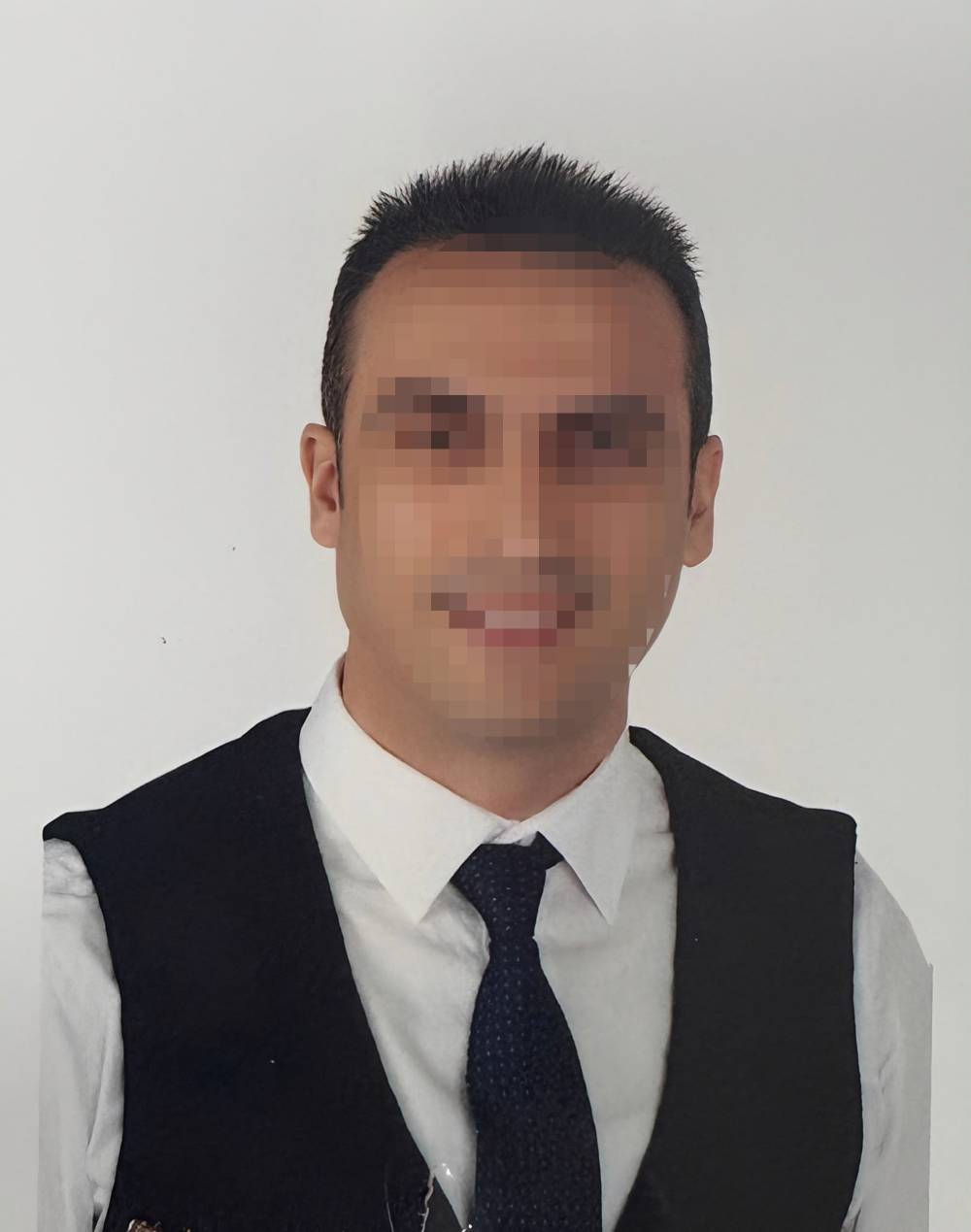 Profes&ouml;rleri dolandıran ismin teknikerlikten &ouml;ğretim g&ouml;revliliğine 'jet' y&uuml;kselişi