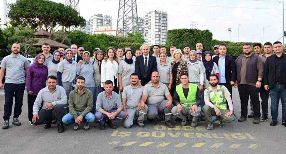 Kocagöz'den sezonluk işçilere belediyede daimi iş müjdesi