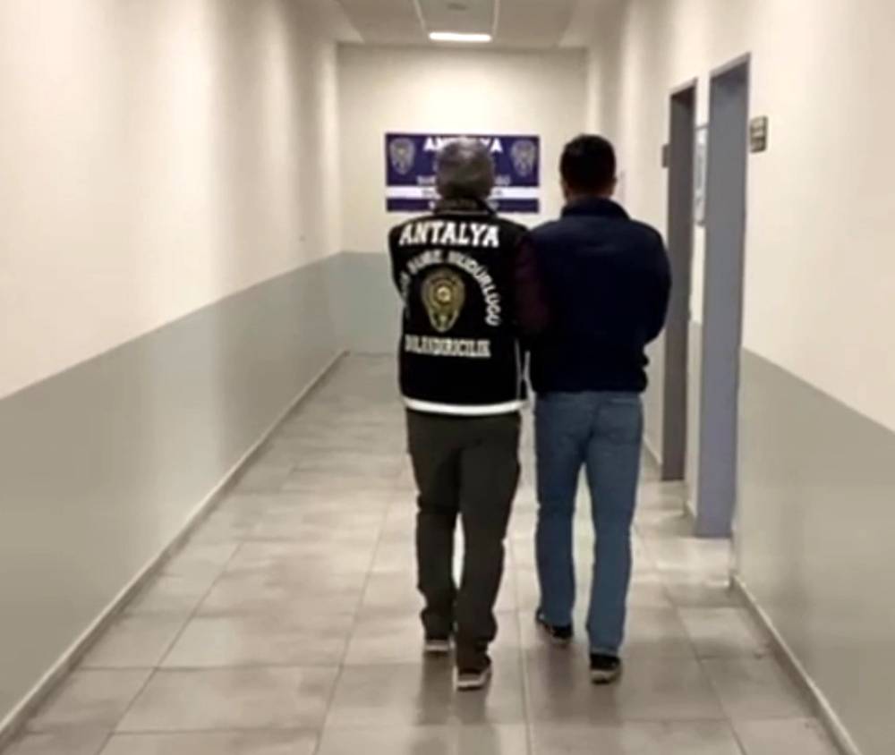 İş yerini 8,5 milyon lira dolandırdı