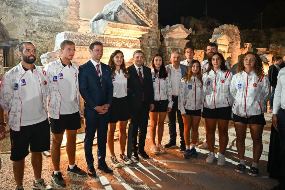 Avrupa’nın en iyi kürekçileri Antalya’da yarışıyor