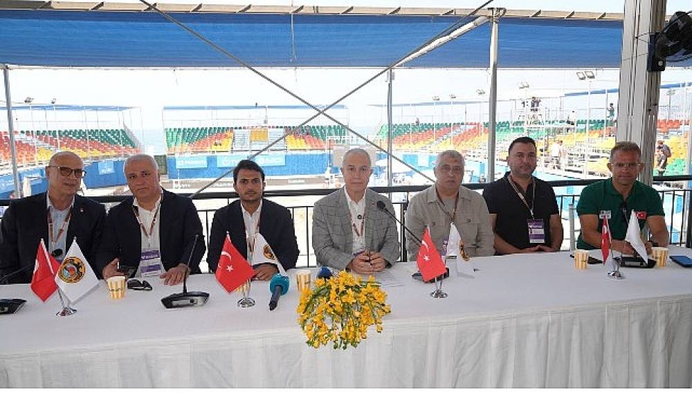 Alanya, d&uuml;nya plaj voleybolunun merkezi oluyor   "M&uuml;kemmeliyet Merkezi" imzaları atıldı