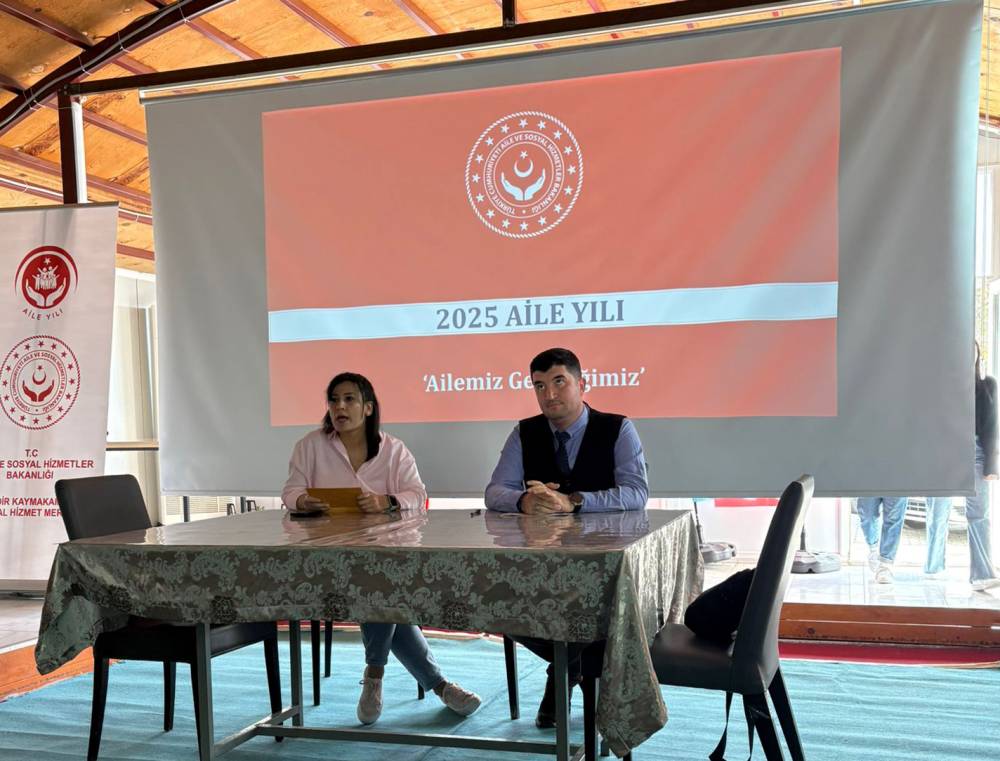 Huzurevinde 'Yaşlılık ve Toplumsal Hayat' s&ouml;yleşisi