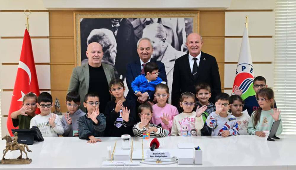 Kepez Belediyesi okullarda göz sağlığı taraması yaptı 