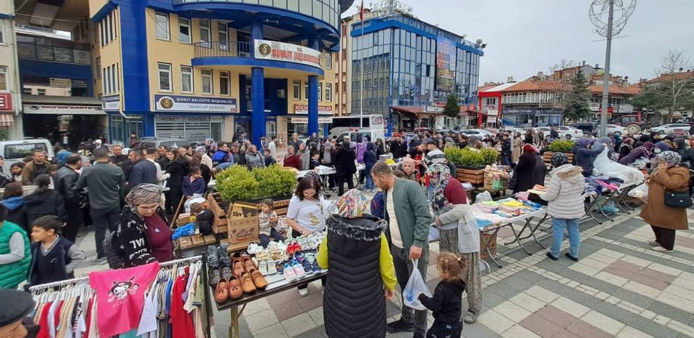 &Ccedil;&ouml;mlekler G&ouml;k&ccedil;e bebek i&ccedil;in doldu