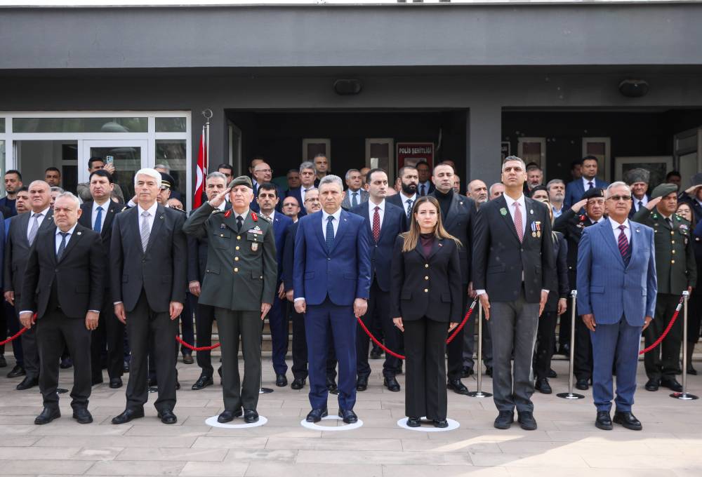 &Ccedil;anakkale şehitleri anıldı