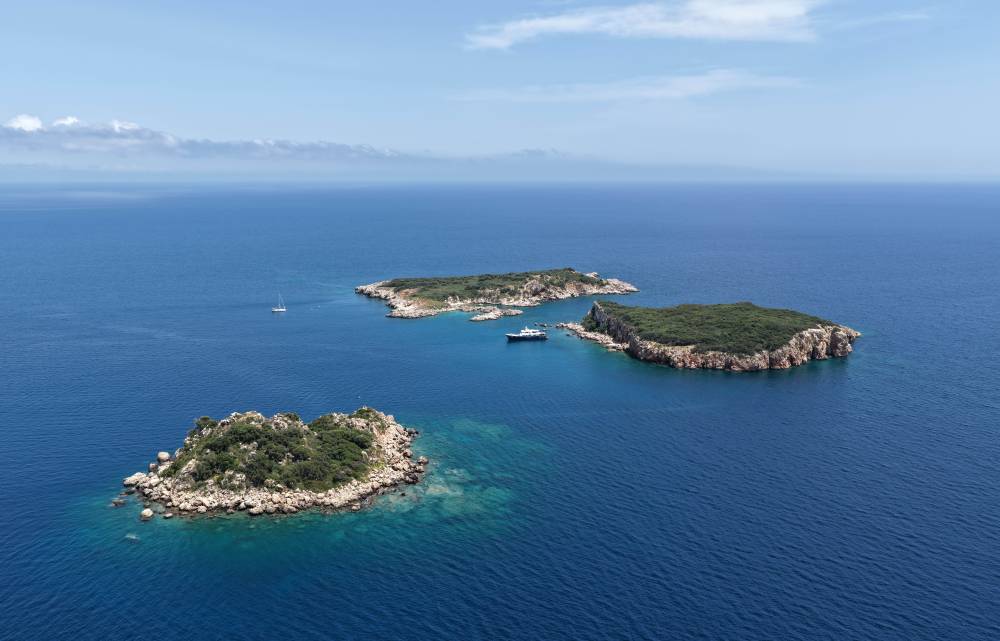Antalya'nın denizde koruma altındaki ilk noktası olacak &Uuml;&ccedil; Adalar'a dalış