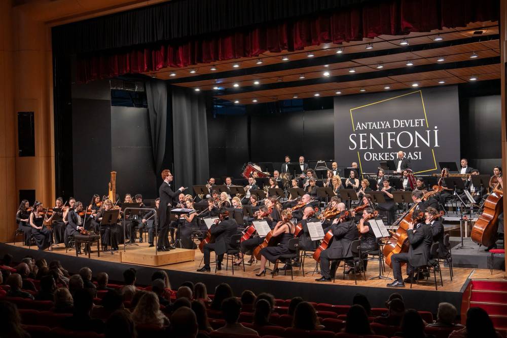 ADSO'dan &Ccedil;anakkale Şehitlerini Anma Konseri
