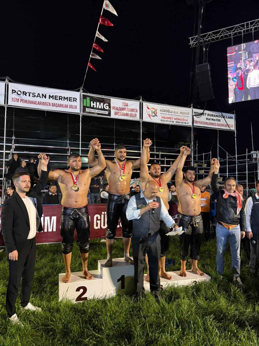 Belediye g&uuml;reş&ccedil;isinden &uuml;&ccedil;&uuml;nc&uuml;l&uuml;k   