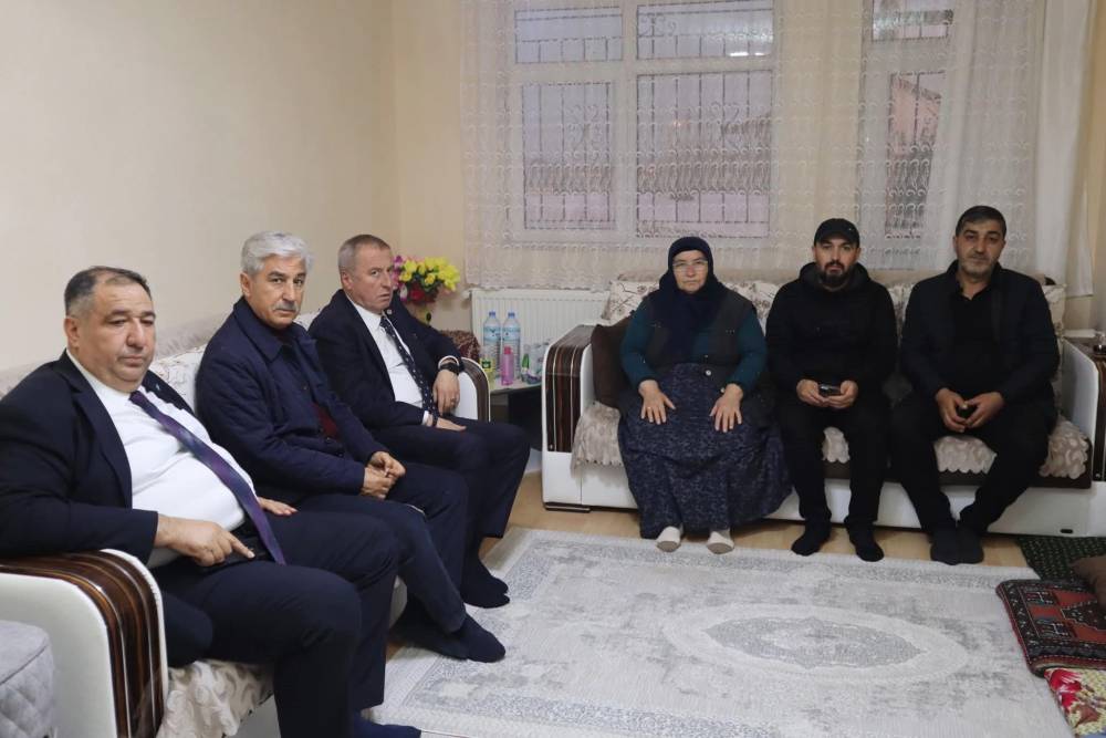 Böcek ailesine taziye 