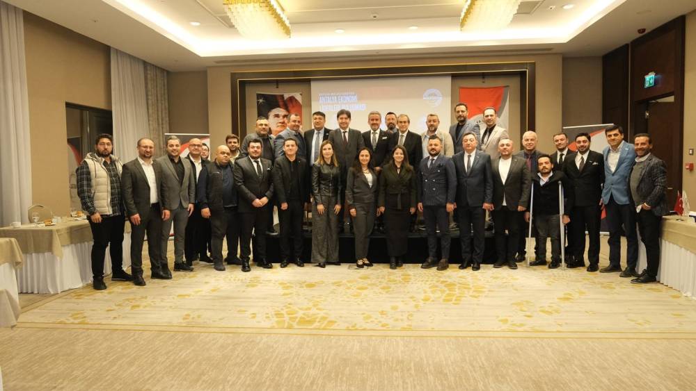 K&ouml;leoğlu: Antalya&rsquo;nın ekonomik geleceğini ortak akılla şekillendiriyoruz