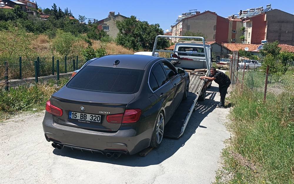 Polisten ka&ccedil;an s&uuml;r&uuml;c&uuml;ye 200 bin lira ceza