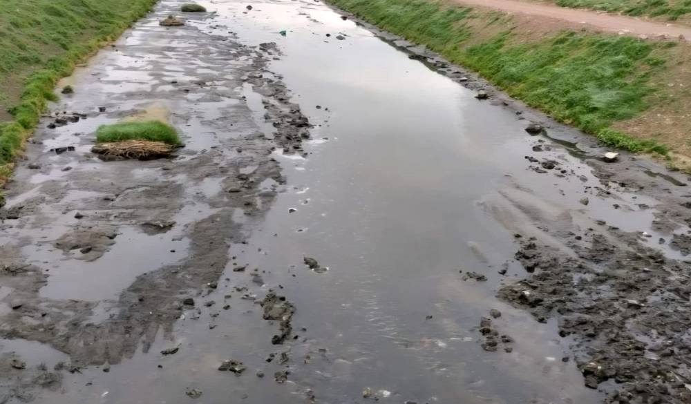 Eber G&ouml;l&uuml;'n&uuml;n ana damarı kesildi 