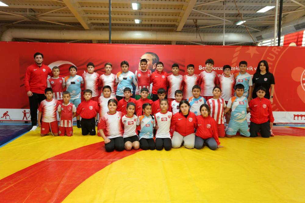 Geleceğin g&uuml;reş&ccedil;ileri Kepez&rsquo;de yetişiyor