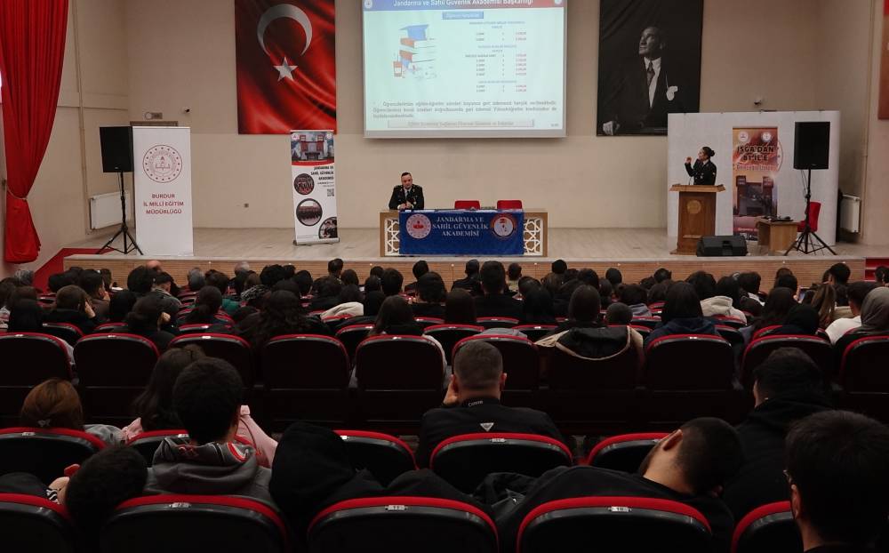 &Ouml;ğrencilere 'subay ve astsubay' g&ouml;revi anlatıldı