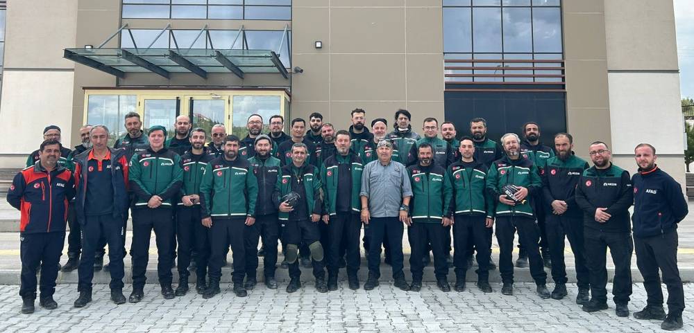 Nezir Derneği'nde akreditasyon sevinci