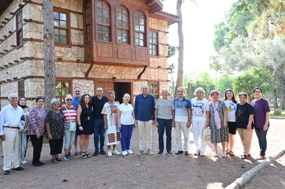 'Yaşlı Dostu Kepez' için gönüllülerle el ele
