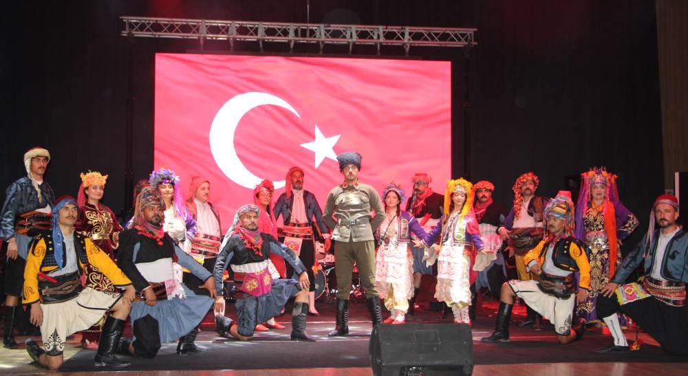 Kumluca'da Cumhuriyet Bayramı etkinliklerle kutlandı