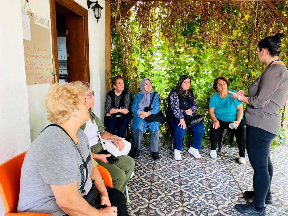 60 yaş üstü kent sakinlerine sağlık taraması