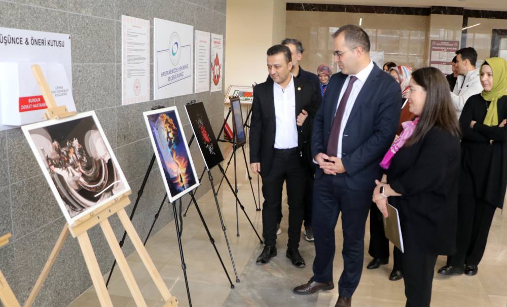 Hastanede Sanatla Şifa Buluşması sergisi