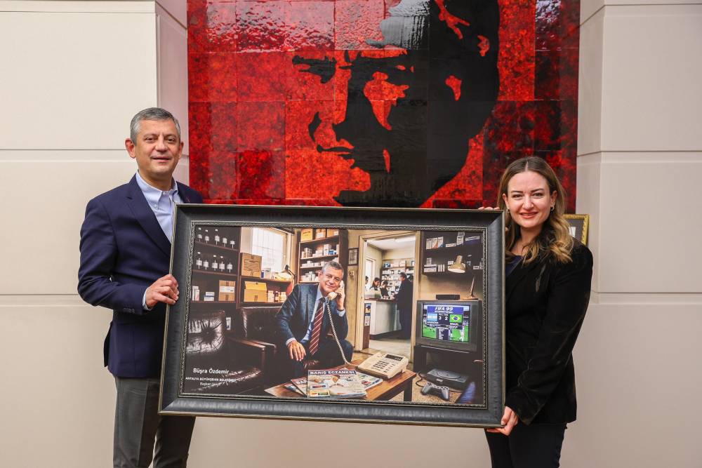 &Ouml;zdemir&rsquo;den CHP Genel Başkanı &Ouml;zel&rsquo;e ziyaret 