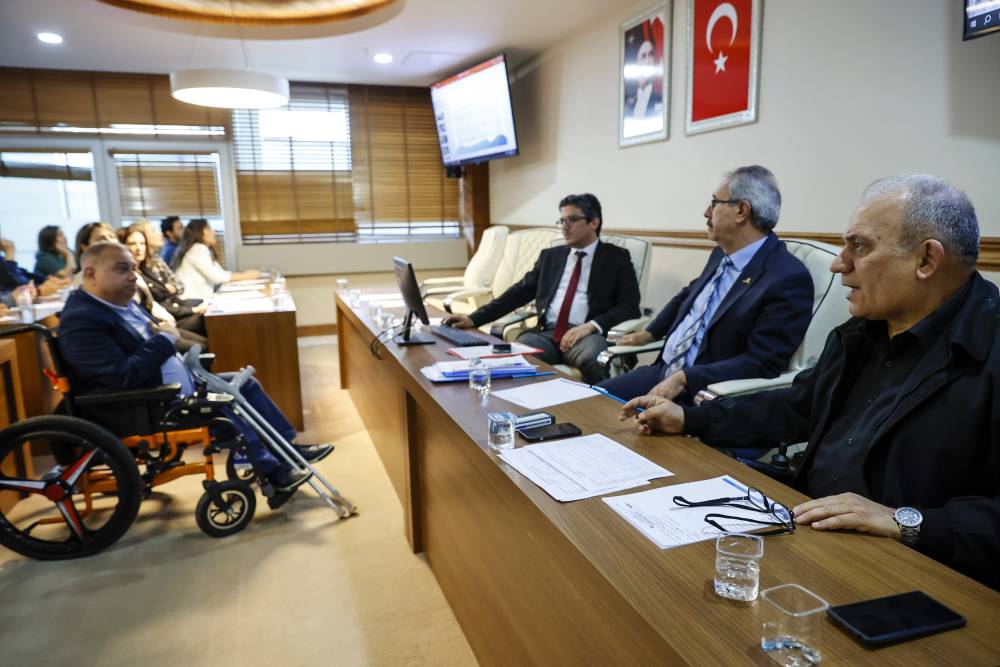 B&uuml;y&uuml;kşehir Belediyesi Erişilebilirlik seferberliği toplantısı